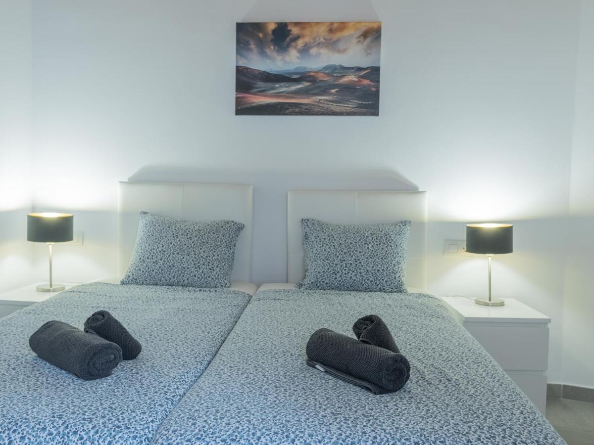 Luxury Casa Playa Roca Bord De Mer Costa Teguise Bagian luar foto