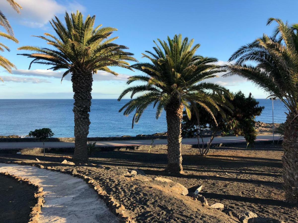 Luxury Casa Playa Roca Bord De Mer Costa Teguise Bagian luar foto